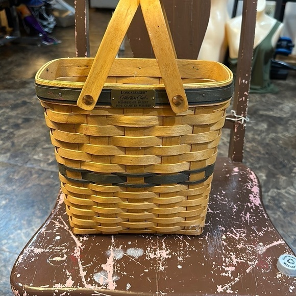 Longaberger collectors club 1996 charter membership basket.​​ - Picture 1 of 3